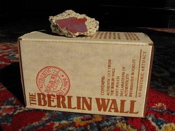 UW-Oshkosh professors, students commemorate fall of Berlin Wall