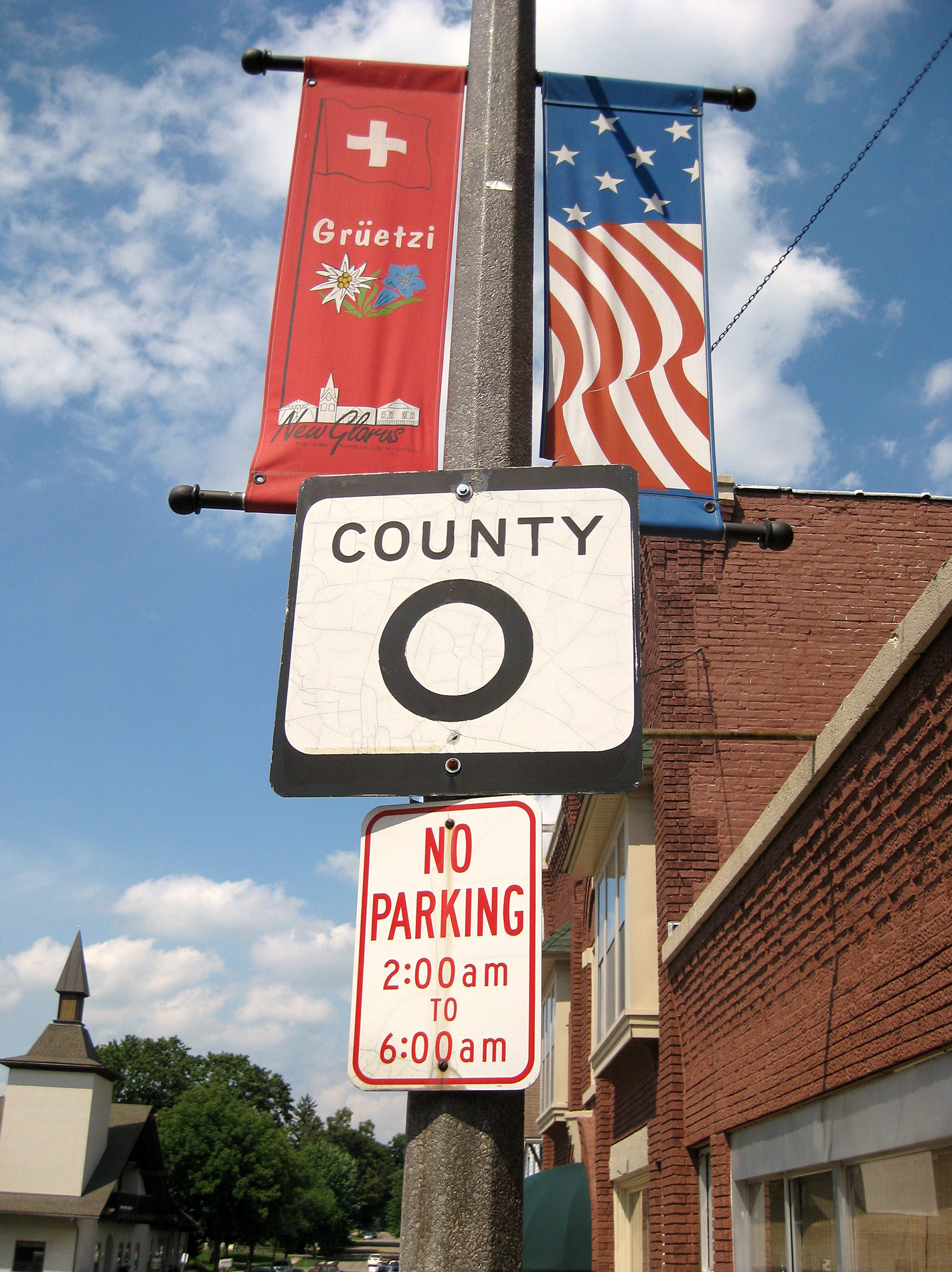 County O road sign