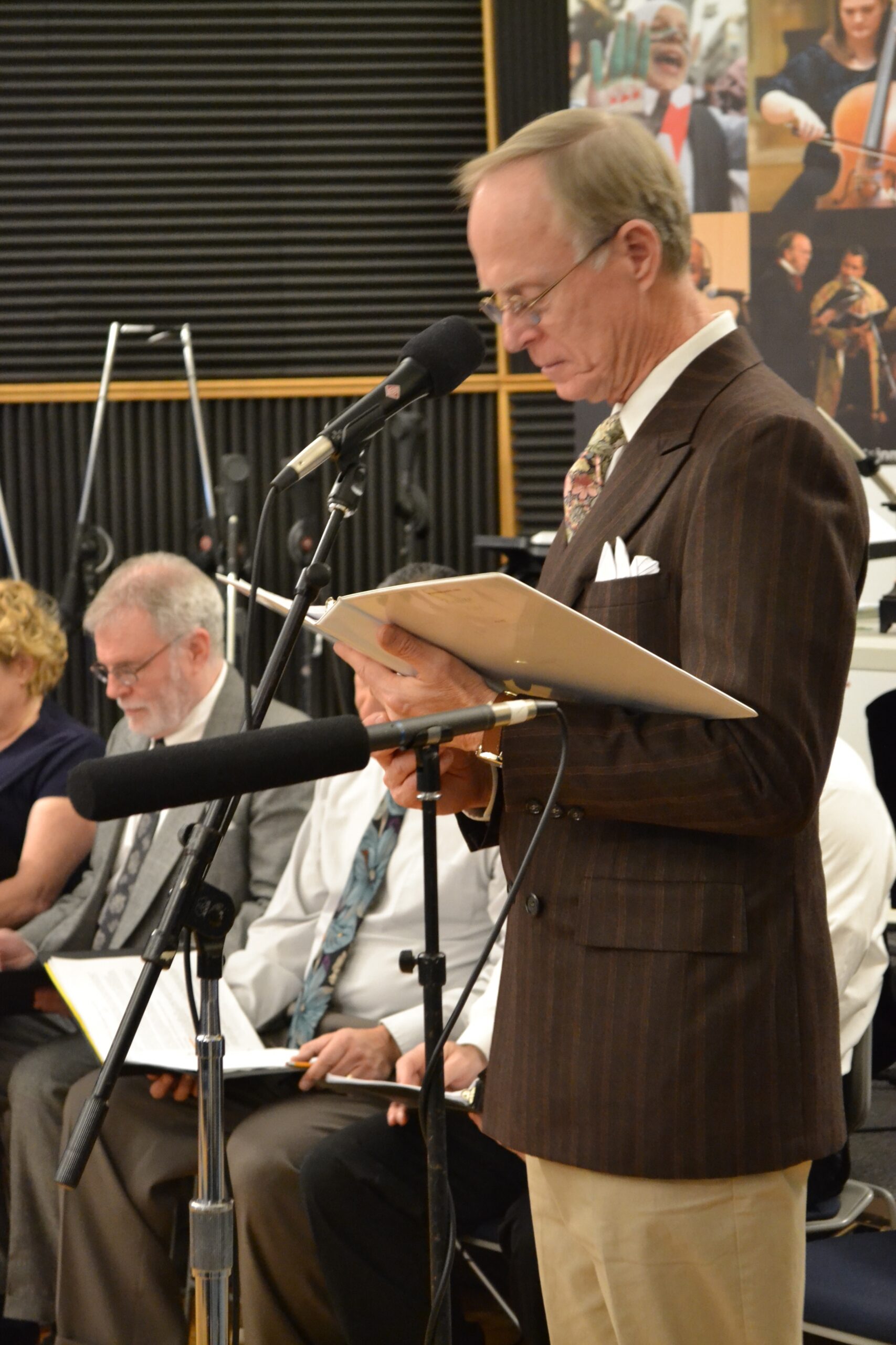 Photo of Norman Gilliland hosting Old Time Radio live event