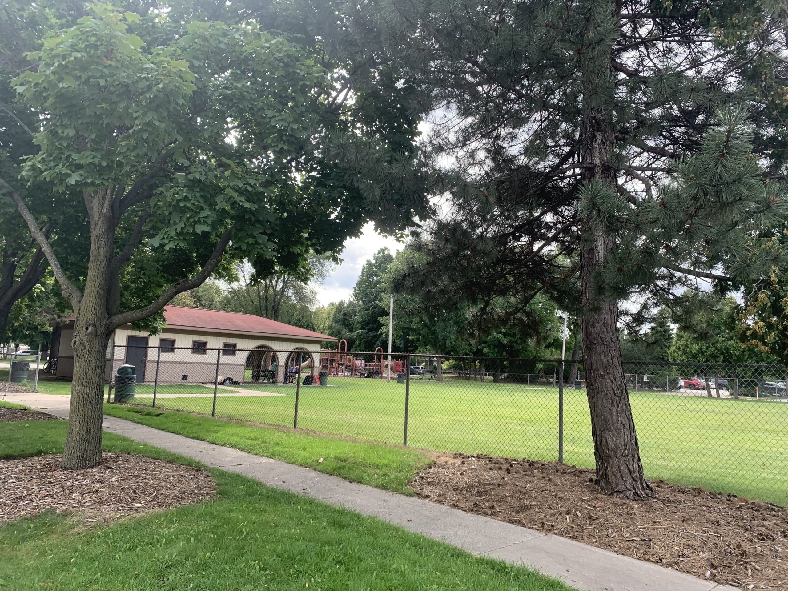 Green Bay could bring wireless internet to four city parks