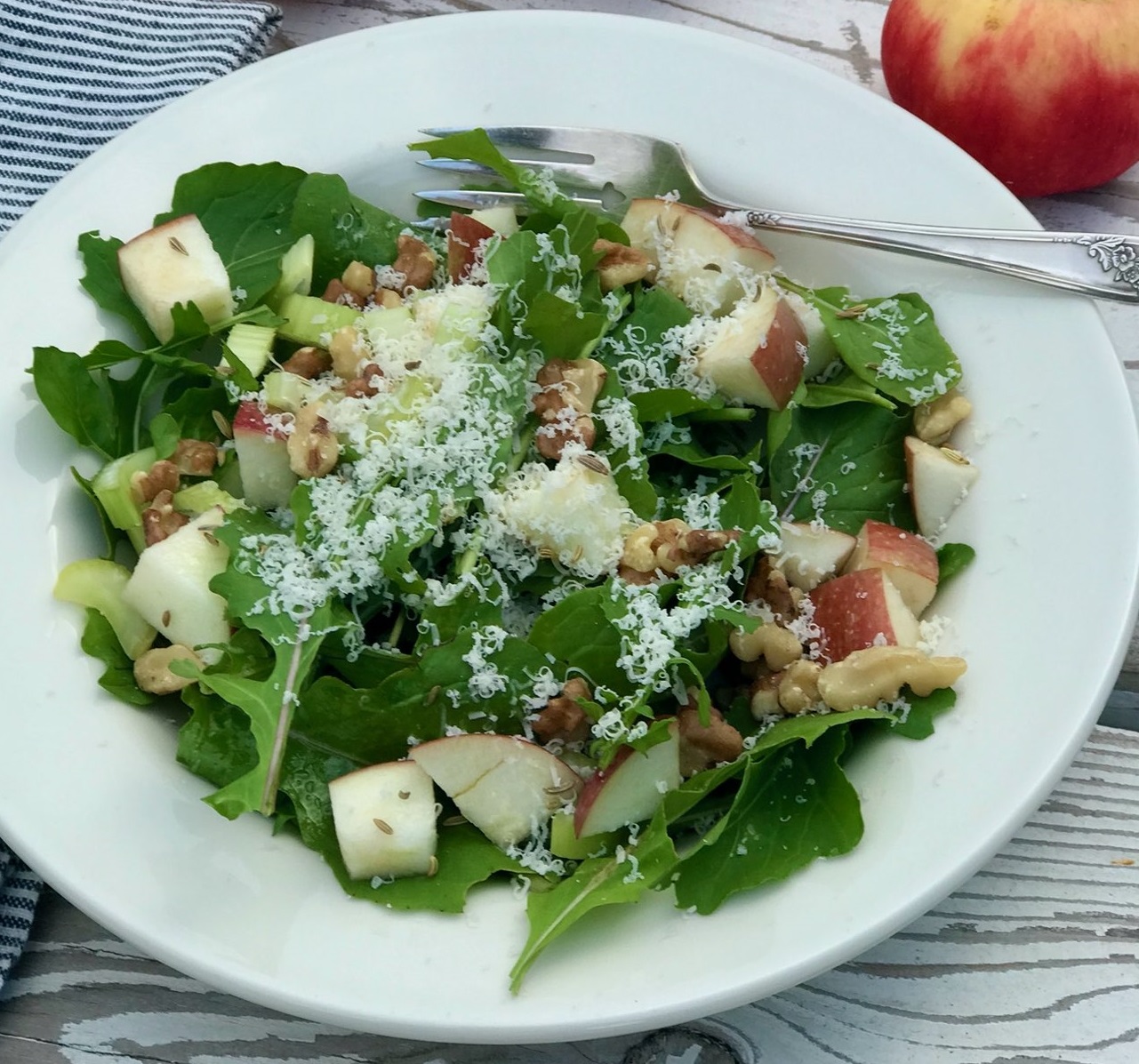 Apple Arugula Salad with Fennel Seeds & Walnuts