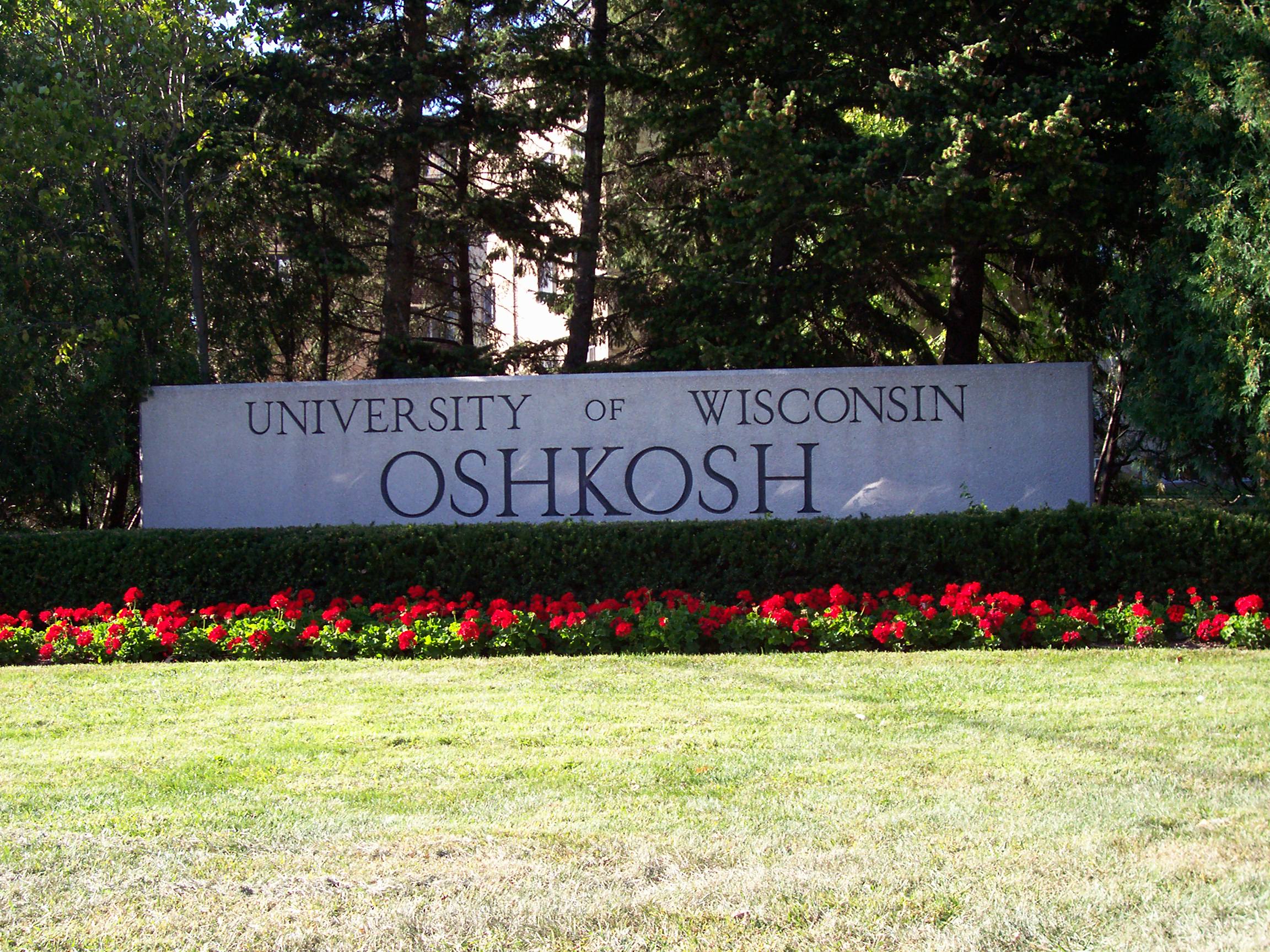 UW-Oshkosh faculty vote no confidence in chancellor amid layoffs, budget challenges