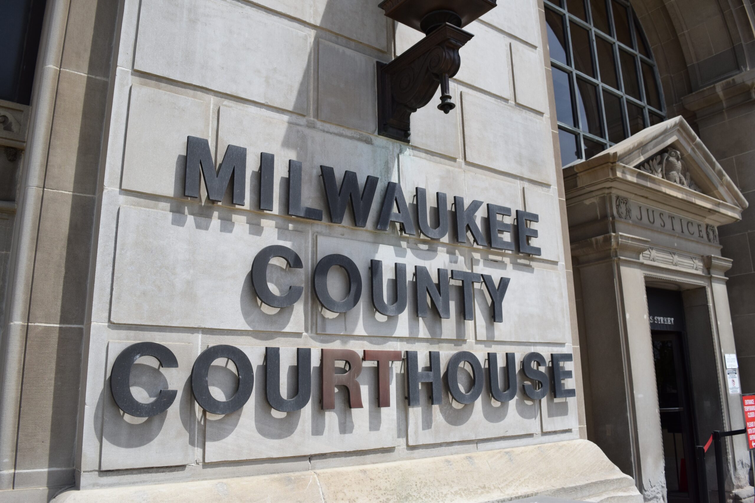 2 charged with hate crimes in attack of Muslim women in Milwaukee park