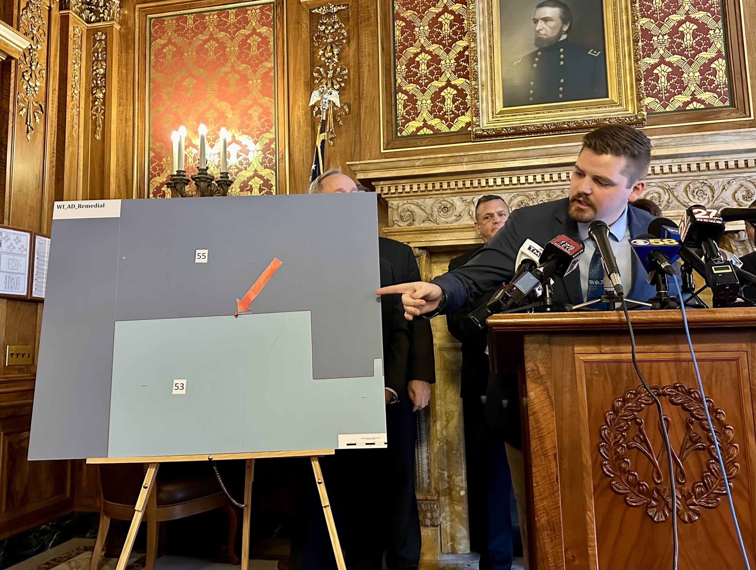 Wisconsin Republicans Send Last Ditch Redistricting Plan To Democratic