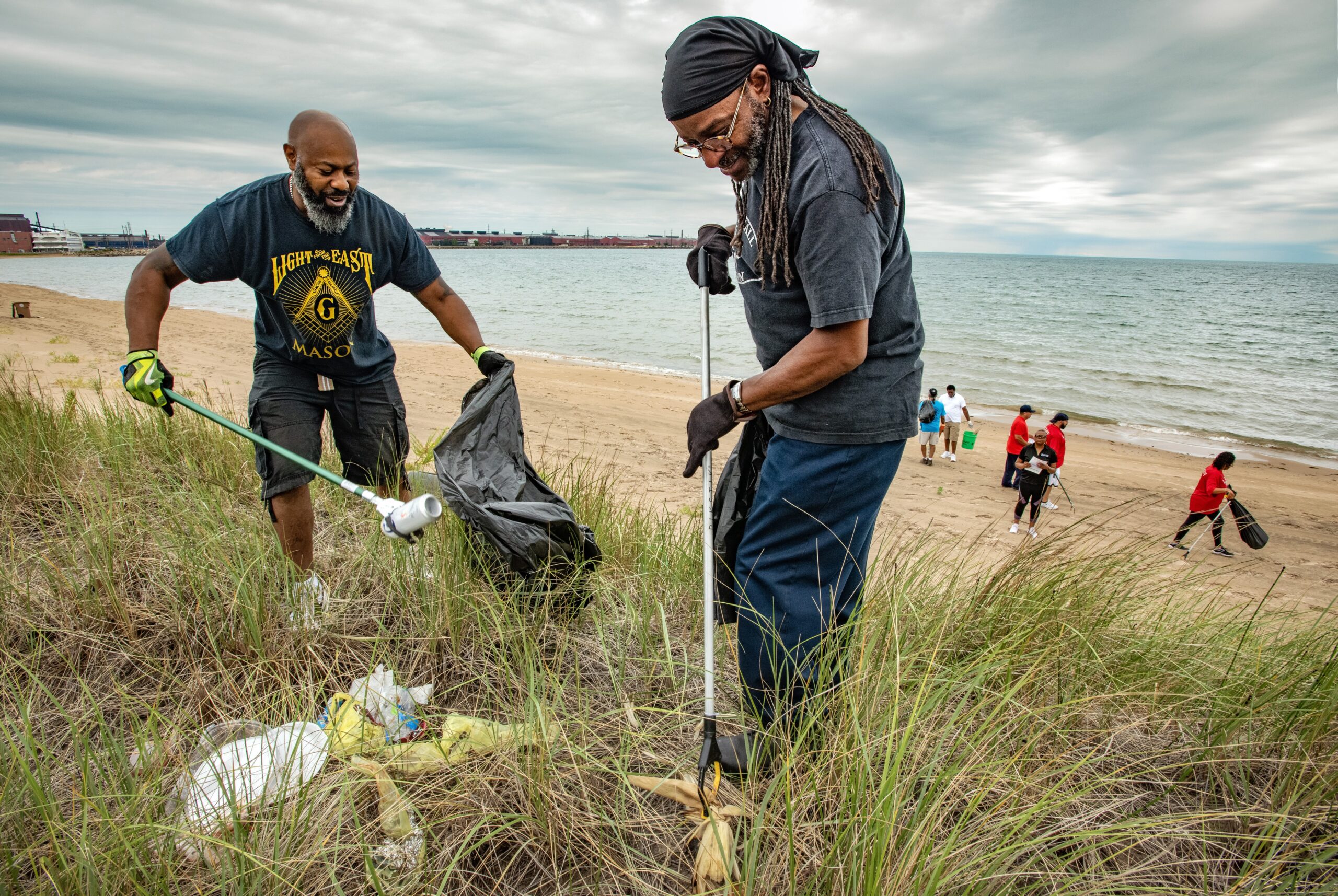 Report: Plastics make up majority of litter in Great Lakes - WPR