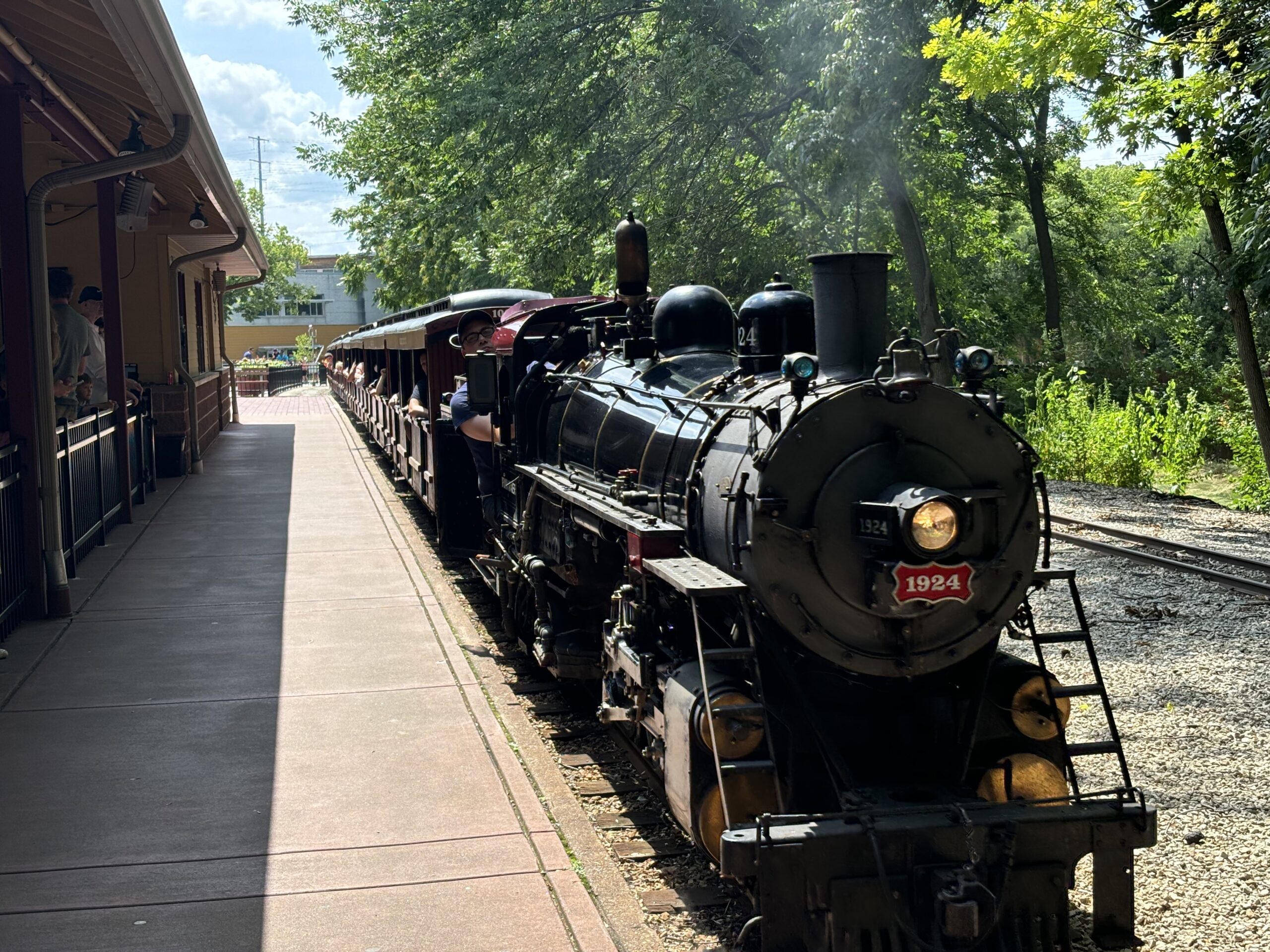 Historic steam engine to leave the Milwaukee County Zoo