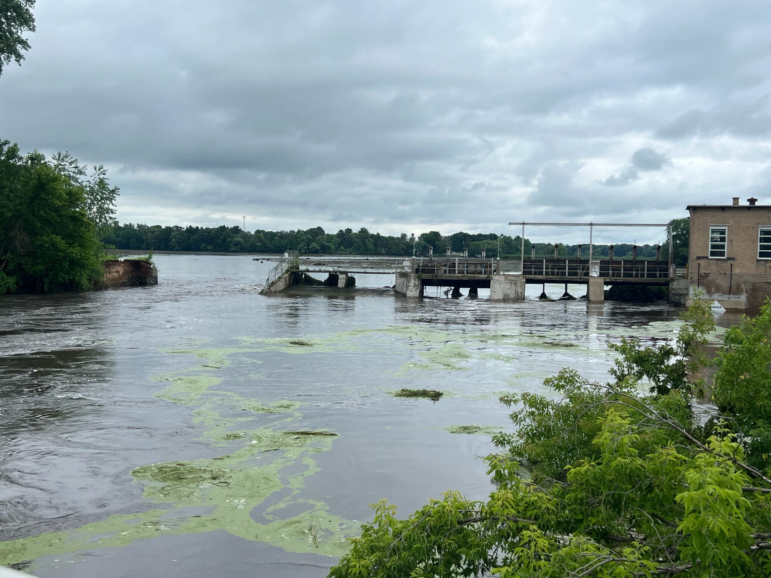 Report finds Wisconsin ranks second in the nation for dam failures - WPR