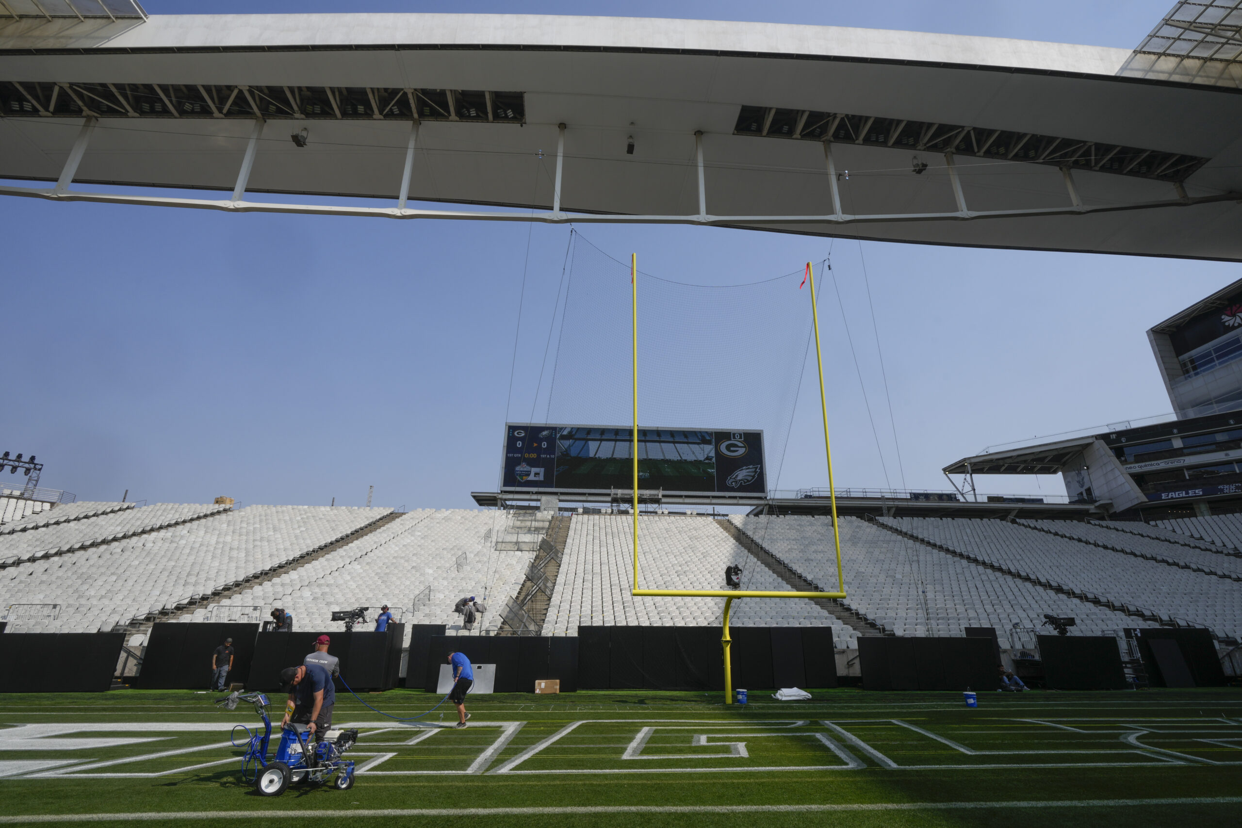 Green Bay Packers fans gear up for season opener in Brazil