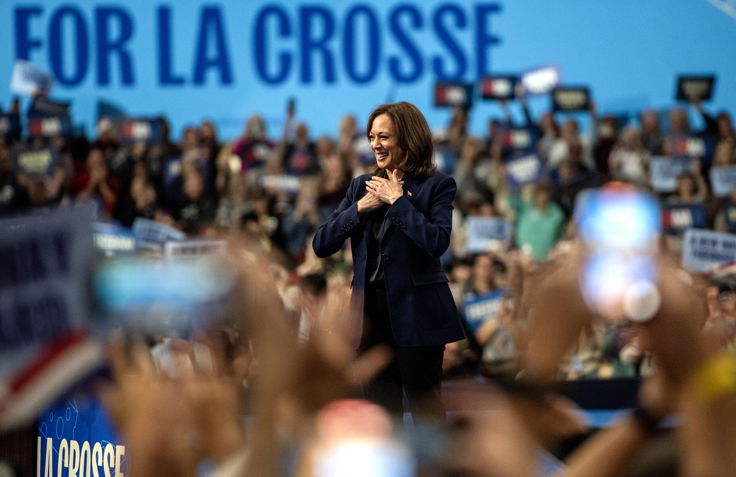 Kamala Harris storms through Wisconsin, with events in Milwaukee, Green Bay, La Crosse