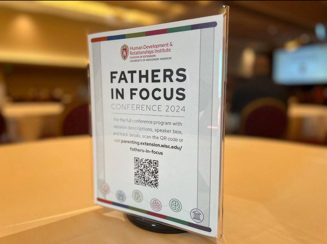 Clinical psychologist, researcher holds event to shed light on issues fathers face