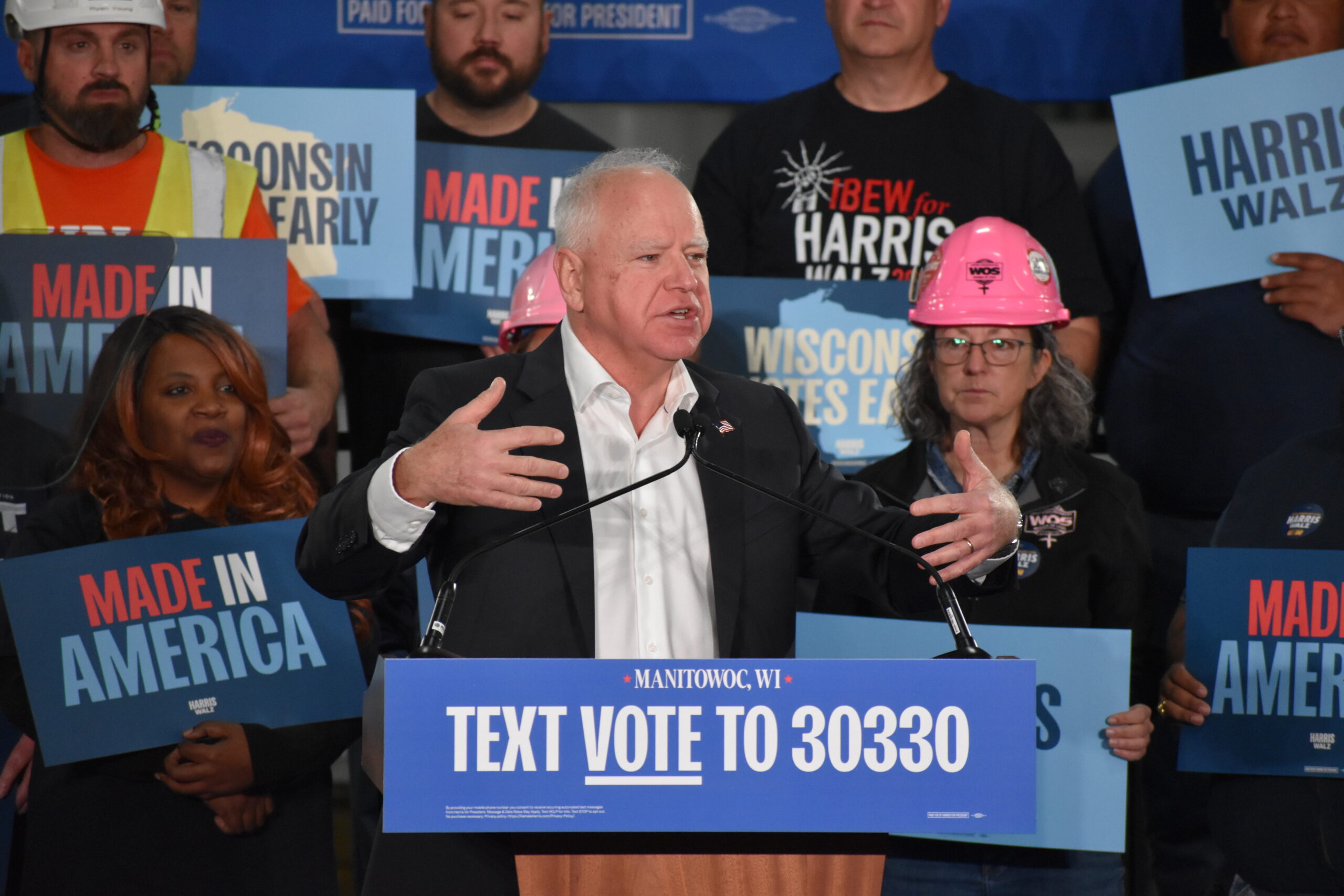 Democratic VP nominee Tim Walz makes appeal to unions at Manitowoc manufacturing stop