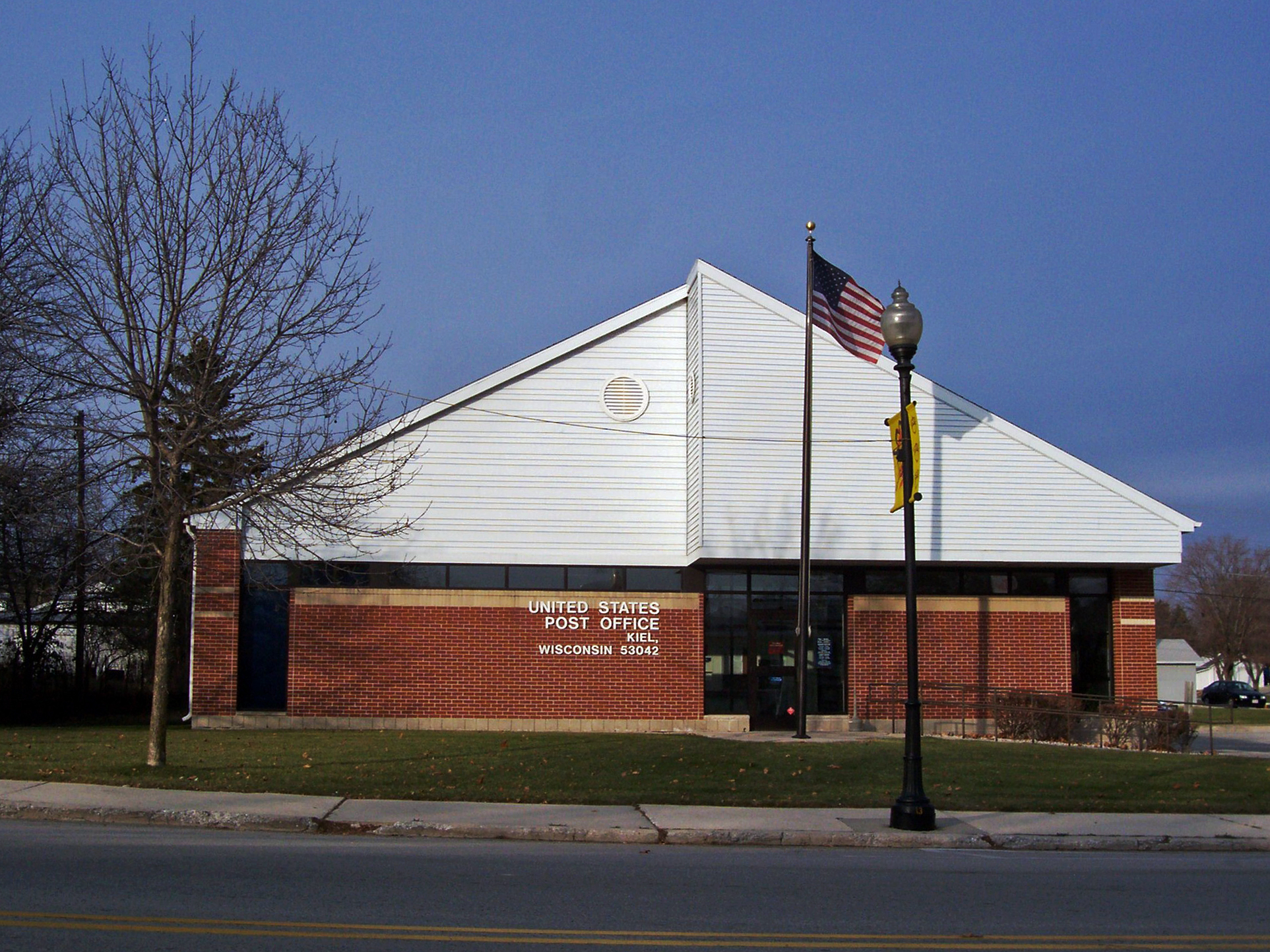 Kiel Post Office renamed for Wisconsin trooper killed on duty