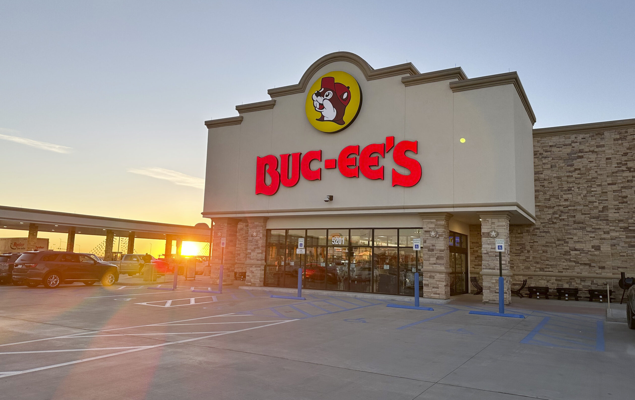 State lobbying efforts underway for bringing Buc-ee’s convenience store to Wisconsin