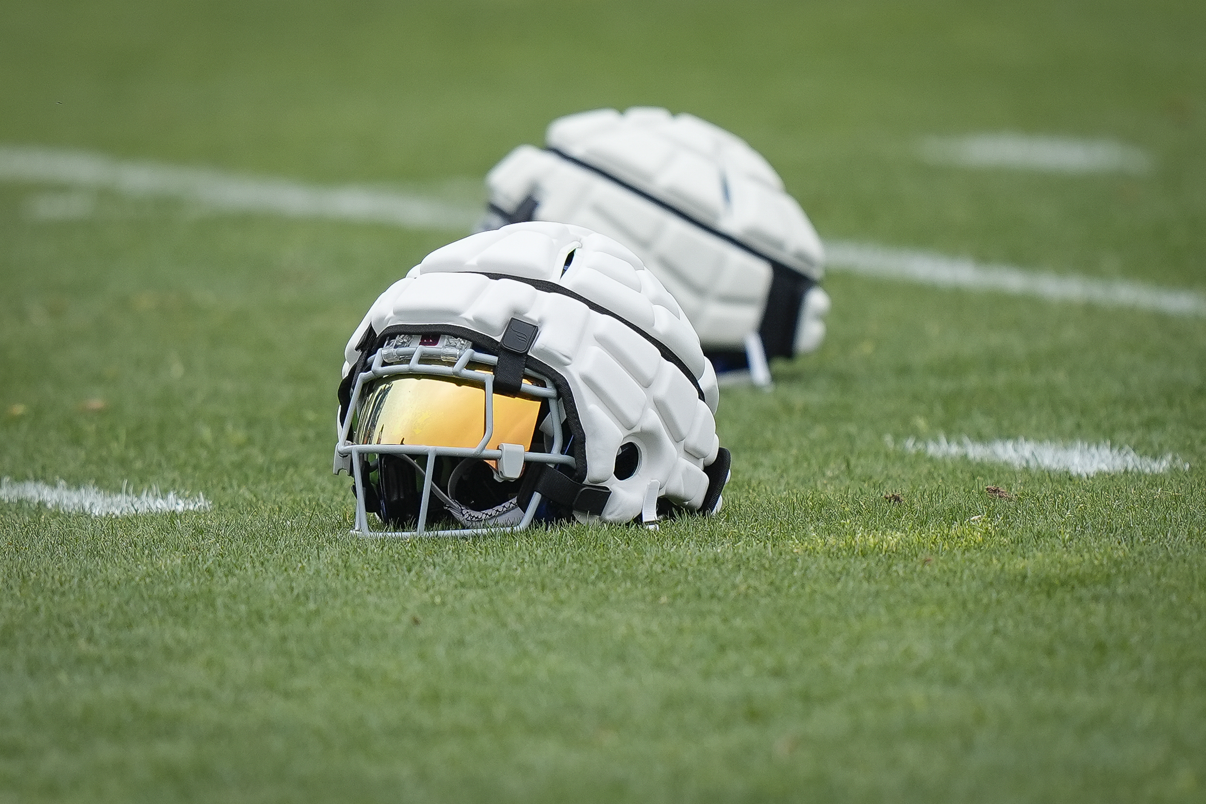 Study finds new technology does not reduce concussions in high school football players