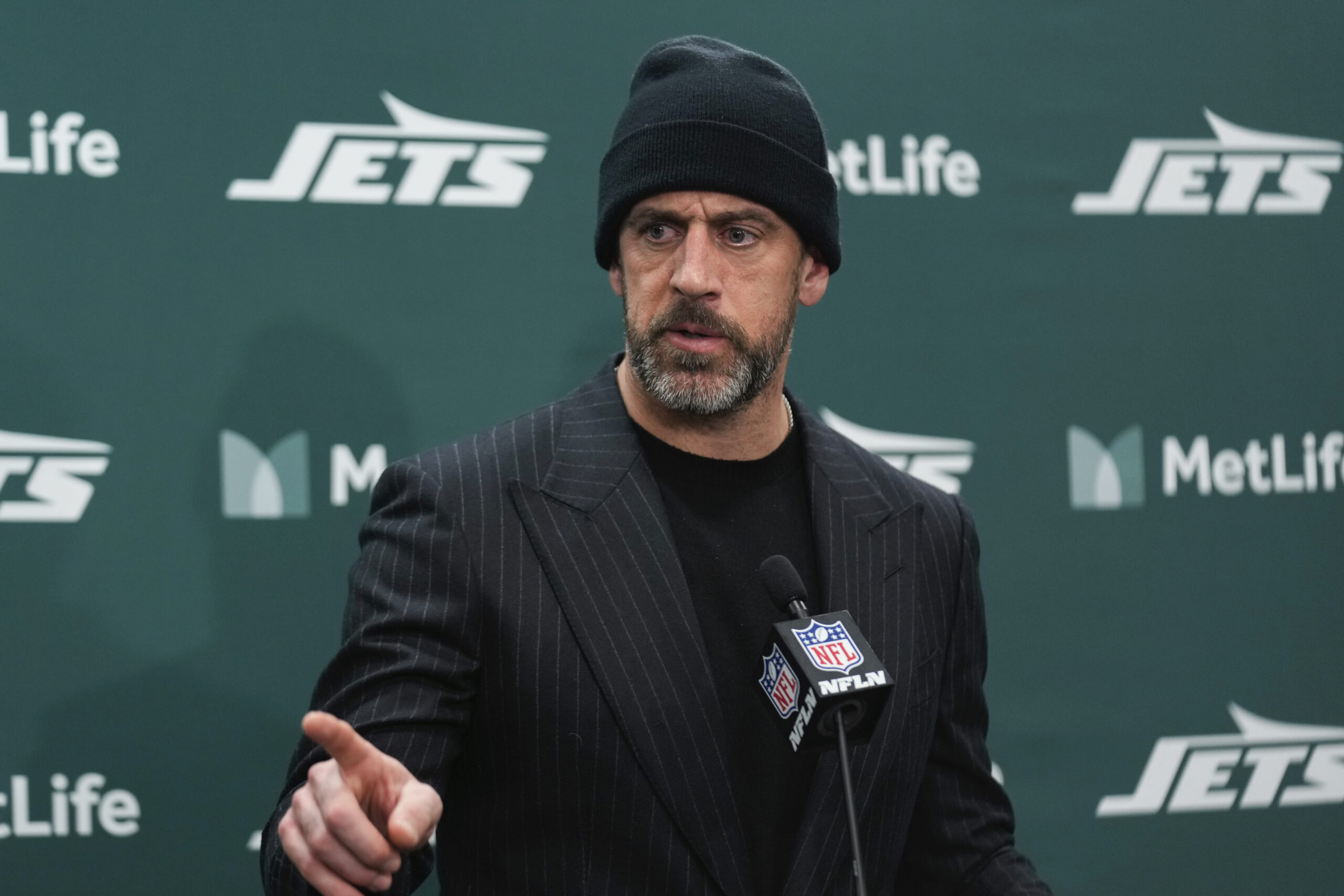 New York Jets parting ways with Aaron Rodgers after 2 seasons